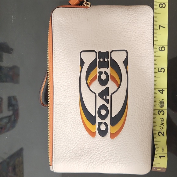 Wristlet - Picture 2 of 6